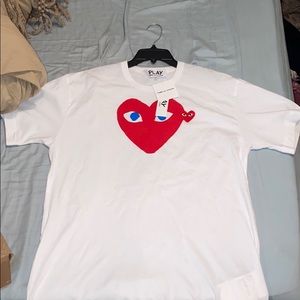 Come fed Garçons Play Heart FaceGraphic Tee